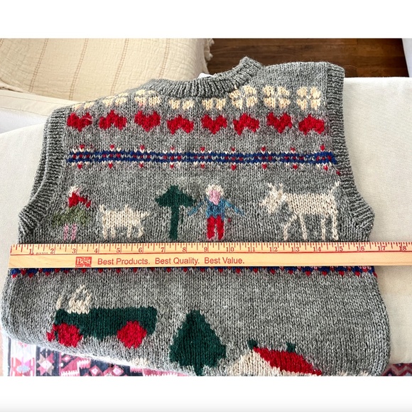 Vintage Wool Sweater Vest with Farm Graphics by Woodward & Lothrop - S - Picture 6 of 8